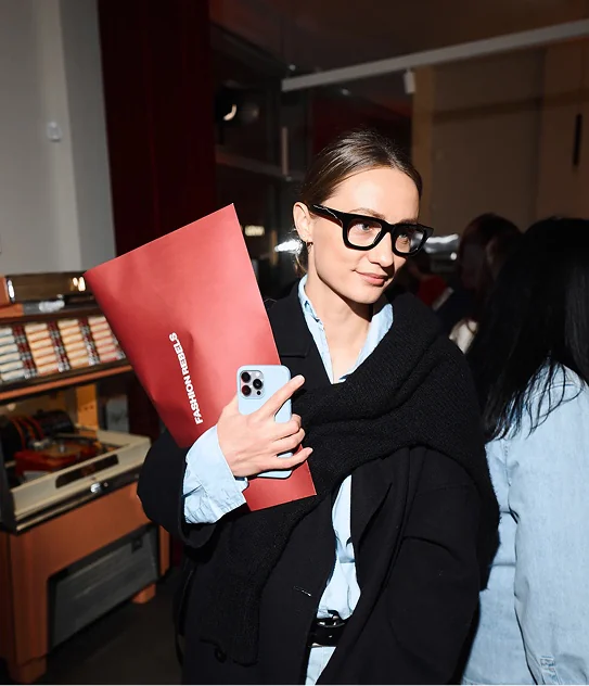 Guest with a Fashion Rebels envelope
